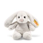 Steiff Hoppie Hase 18 cm hellgrau, Plüschtier Hase mit Schlappohren, Soft Cuddly Friends, flauschiges Stofftier Kuscheln